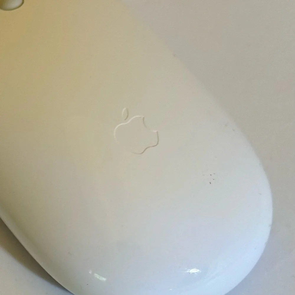 Apple A1152 Wired USB Optical Mighty Mouse White